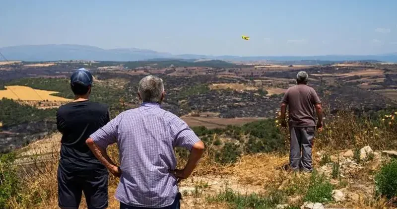 İspanya da orman yangınları nedeniyle yaklaşık 50 bin kişi tahliye edildi