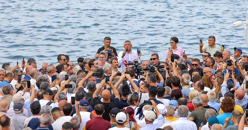 Özgür Özel den Zonguldak ta yeni parti sinyali! Az kaldı...
