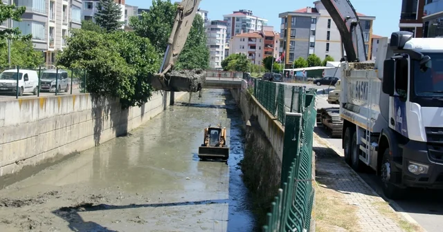SASKİ den dere yataklarına neşter Taşkın riski ve çevre kirliliğine karşı yoğun mesai Samsun Haberleri Habertürk Yerel Haberler