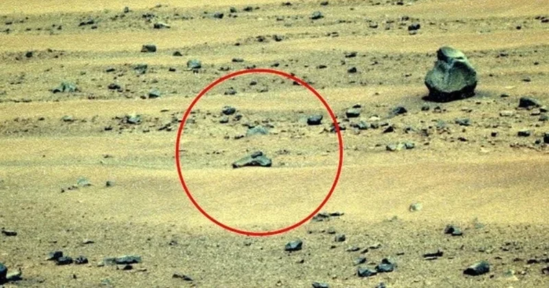 Yıllardır konuşulan Mars gizemi yeniden gündemde: Gerçekten silah olabilir mi? ‘Diğer görüntüleri bilerek sildiler’