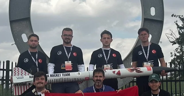 Kapsül Azak Rocket Team ABD de dünya birincisi oldu Düzce Haberleri Habertürk Yerel Haberler