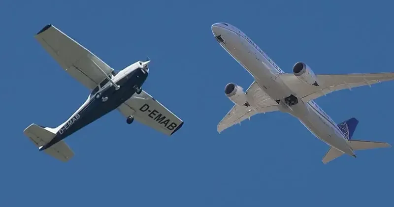 Japonya da iki uçak havada tehlikeli şekilde yakınlaştı