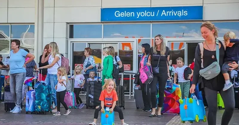 Antalya da her 4 turistten 1 i Rus
