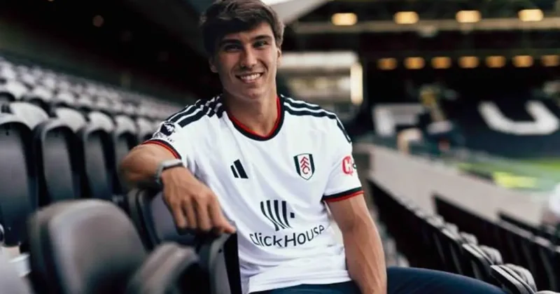 Fenerbahçe nin transfer gözdesi Premier Lig ekibine imza attı!