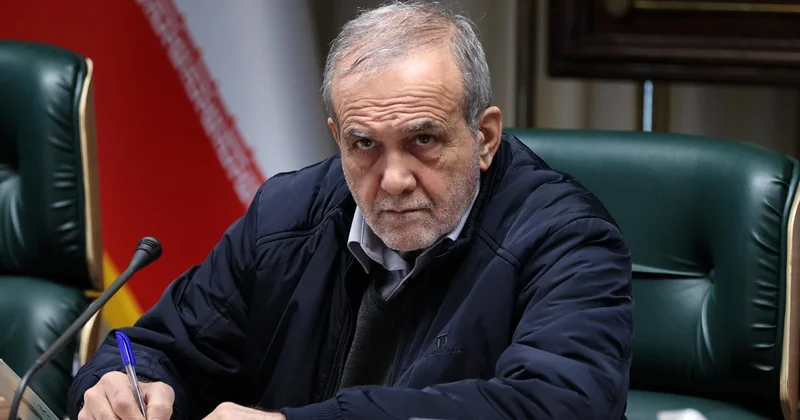 İran Cumhurbaşkanı Pezeşkiyan, istifa ettiği yönündeki haberleri yalanladı