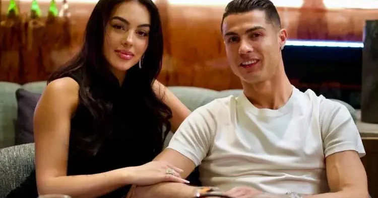 9 yıl süren nişanlılık evlilikle taçlanıyor: Ronaldo ve Georgina evleniyor!