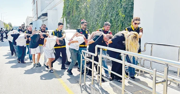 Cinayetin bahanesi yine aynı:13 kişi tutuklandı
