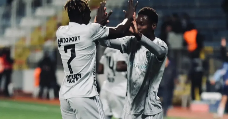 Bu da olmadı demeyiz! Süper Lig ekibinin oyuncusu aşık olduğu için kampı terk etti