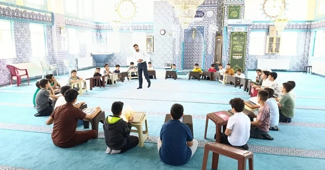 Edremit Şehitlik Camii Yaz Kur an kursu öğrencilerine bağımlılıkla mücadele semineri Van Haberleri Habertürk Yerel Haberler