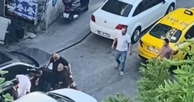 Yarı Çıplak Şahıs Motosikletin Önüne Atladı, Dayak Yedi ve Gözaltına Alındı