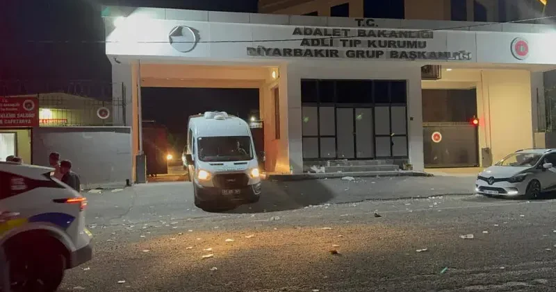 Silahlı arazi kavgasında araçtaki 2 aylık gelin öldü; 7 gözaltı
