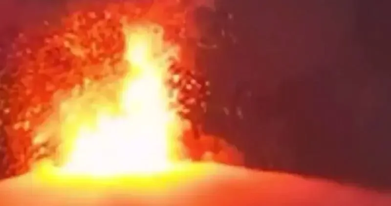 Guatemala da Fuego Yanardağı faaliyete geçti: Turuncu alarm verildi