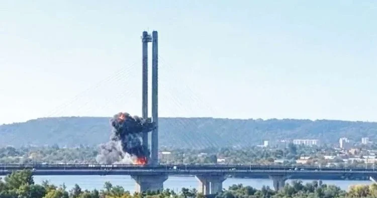 Ruslar üç günde iki köprü vurdu… Hedef Kiev’i yaşanmaz hale getirmek