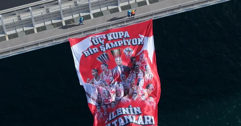 Filenin Sultanları nın bayrakları, İstanbul Boğazı na asıldı!