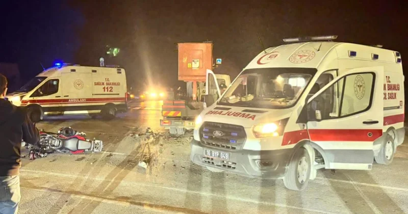 Bursa da motosikletle kamyonet çarpıştı: 1 ölü