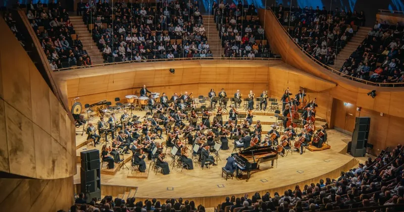 Ankara da müzik şöleni! CSO 200. yılında perdeyi kapalı gişe açtı