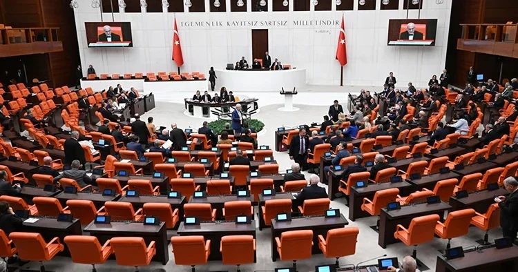 TBMM, çalışmalarına başlıyor: Türk Kızılay Kanunu Teklifi ele alınacak