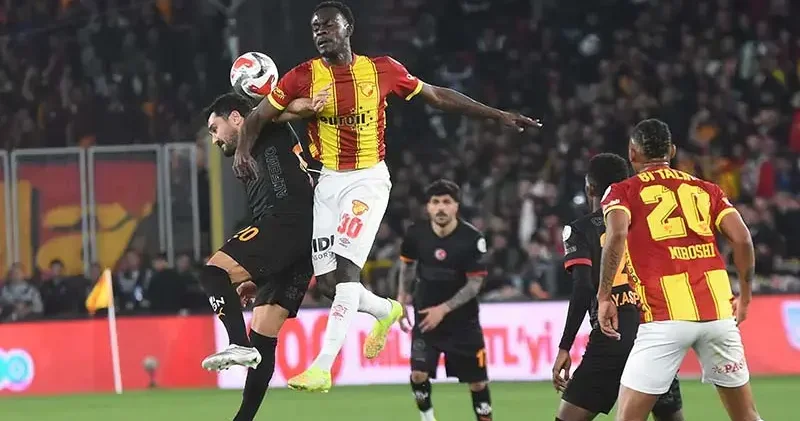 Göztepe Anthony Dennis i aradı