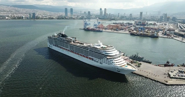 İzmir e yılın ilk 10 ayında kruvaziyer ile yaklaşık 66 bin turist geldi İzmir Haberleri