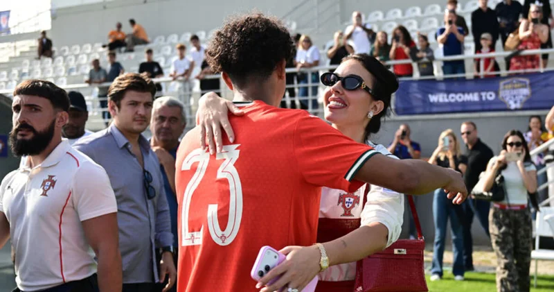 Cristiano Ronaldo nun ailesi Antalya da! Futbol Haberleri