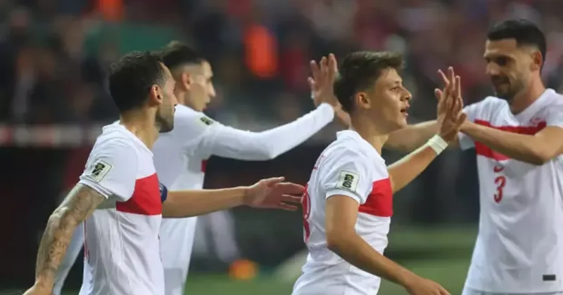 Fenerbahçe milli yıldız için atağa kalktı: İddialara ilk yanıt geldi