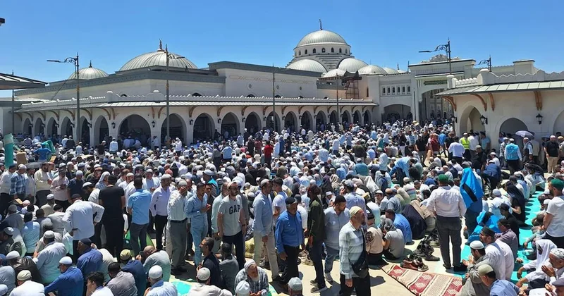 Tarikat görünümlü Menzil Holding Sözcü Gazetesi