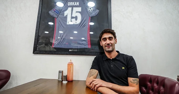 Bir dönem Şampiyonlar Ligi nde forma giyen Orkan Çınar, şimdi Bursa da döner kesiyor