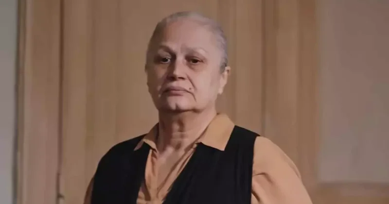 Nihal Menzil mütevazı apartman dairesinde huzurlu bir yaşam sürüyor