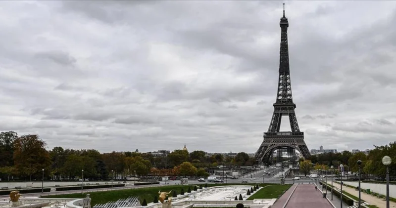 Paris te bir soygun daha! 200 milyon avroluk mücevherler sır oldu!