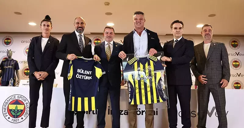 Fenerbahçe Kadın Futbol Takımı na yeni isim ve forma göğüs sponsoru