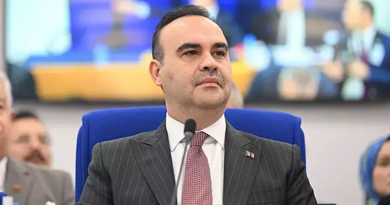 Bakan Kacır: Organize Sanayi Bölgelerinde, 250 bin vatandaşımıza istihdam sağlayacak 6 bin fabrikanın inşa süreci devam ediyor