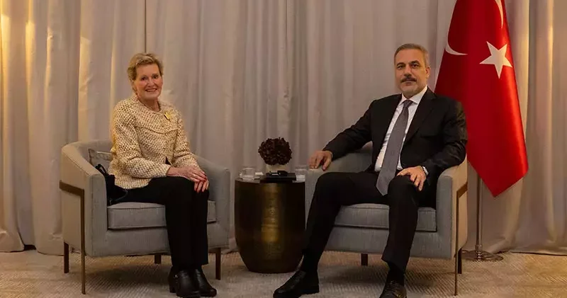 Bakan Fidan, Finlandiya İslam Cemaati temsilcilerini kabul etti