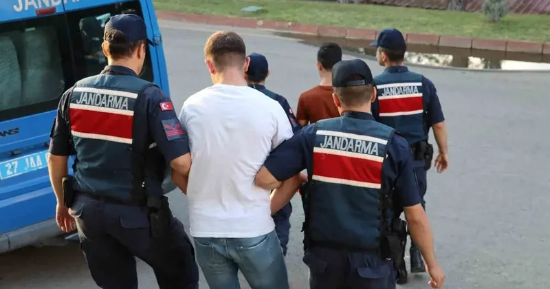 Çeşitli suçlardan aranan 3 şahsı jandarma yakaladı