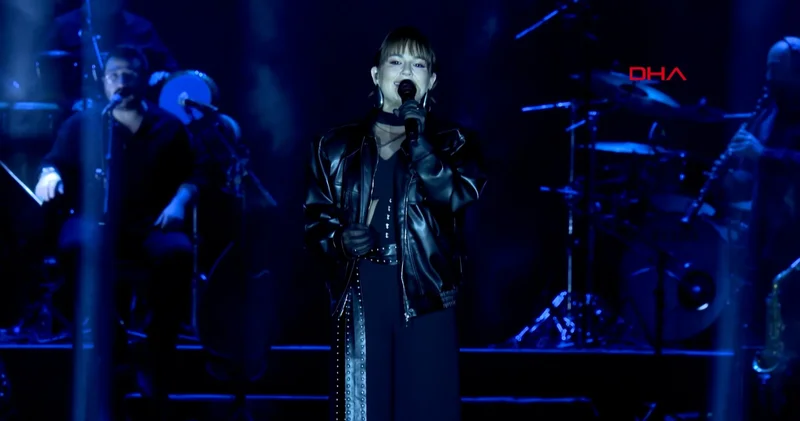 Antalya Kültür Yolu Festivali nde Merve Özbey coşkusu