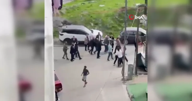 İki grup arasında sopalı bıçaklı kavga! O anlar kamerada