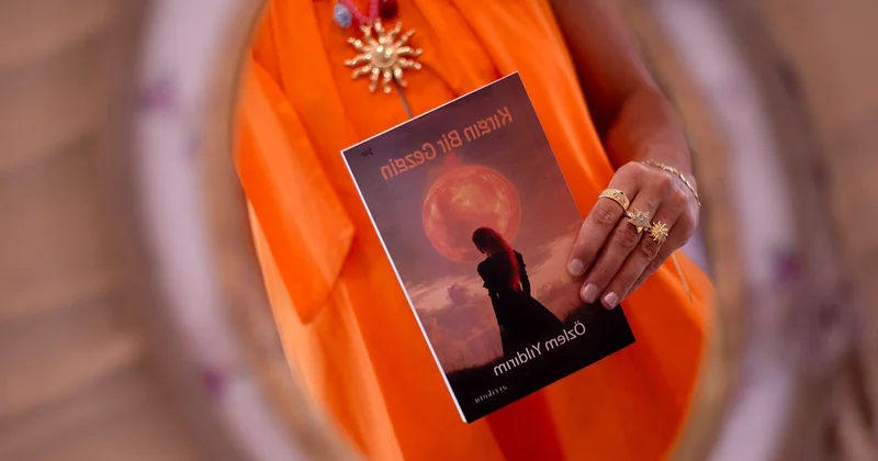 “Kırgın Bir Gezgin” Yalnızlığın Kıyısında Kendini Arayan Ruhların Kitabı