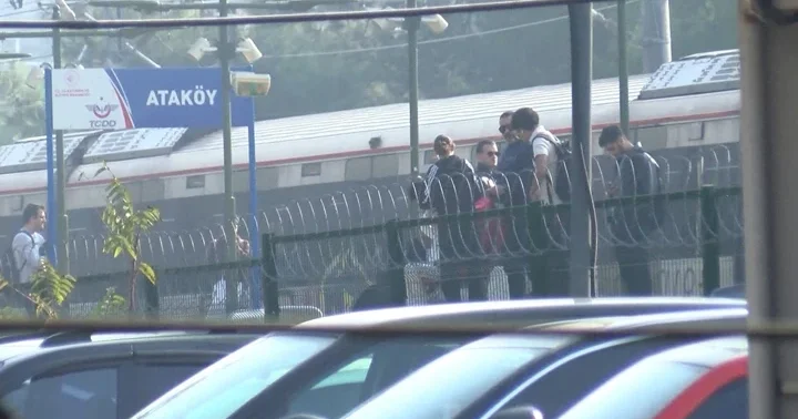 Trene binmek isterken ayağı sıkıştı