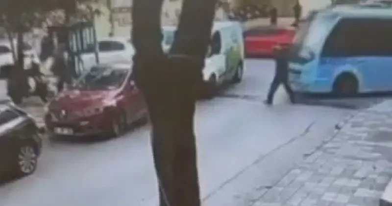 Maltepe de 9 gün arayla aynı kaza; minibüs yayaya çarptı