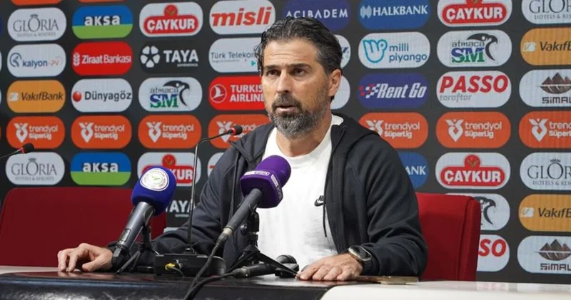 İlhan Palut: Duran toptan da olsa bir golle değerli galibiyet aldık Çaykur Rizespor Haberleri