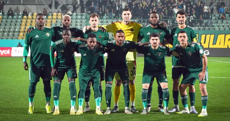 Esenler Erokspor, 1. Lig de haftayı zirvede tamamladı