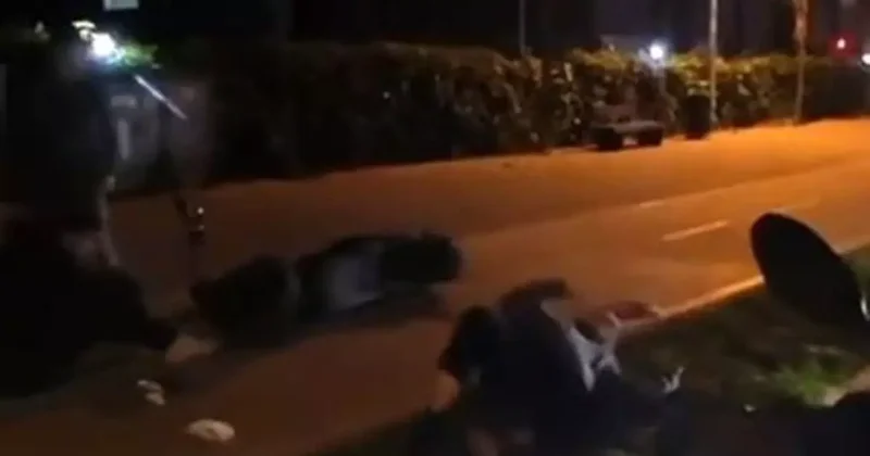 Kaldırımda bir vatandaşa elektrikli scooter çarptı