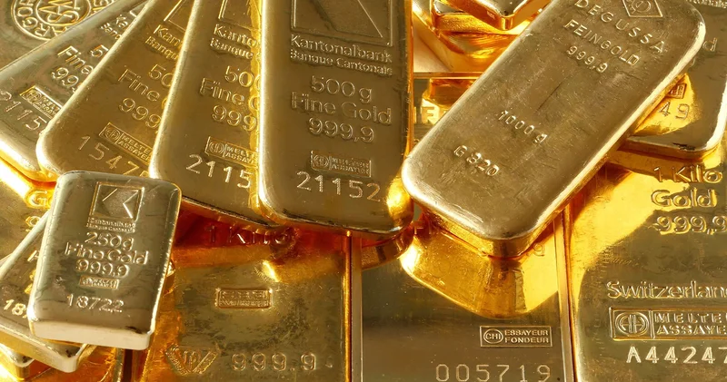 Altın fiyatlarında hızlı düşüş sürüyor!