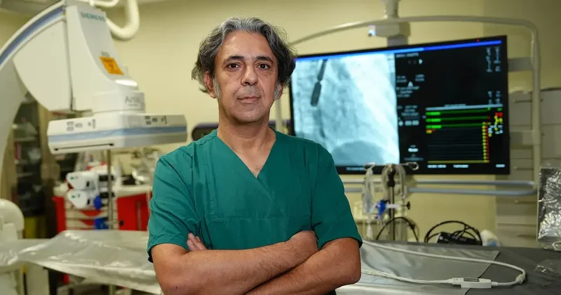 ‘Kalpte delik rahatsızlığı kapalı yöntemle tedavi edilebiliyor’