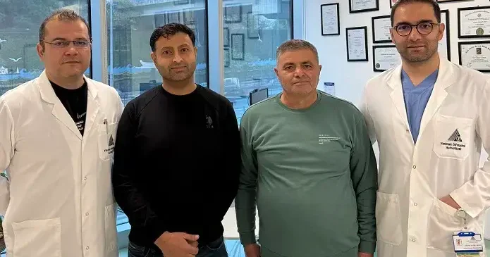 Gürcistan’dan Türkiye’ye umut yolculuğu: 63 yaşındaki baba oğluna böbreğini verdi