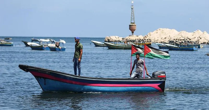 İsrail, Gazze Limanı’nın batısında 5 Filistinli balıkçıyı alıkoydu
