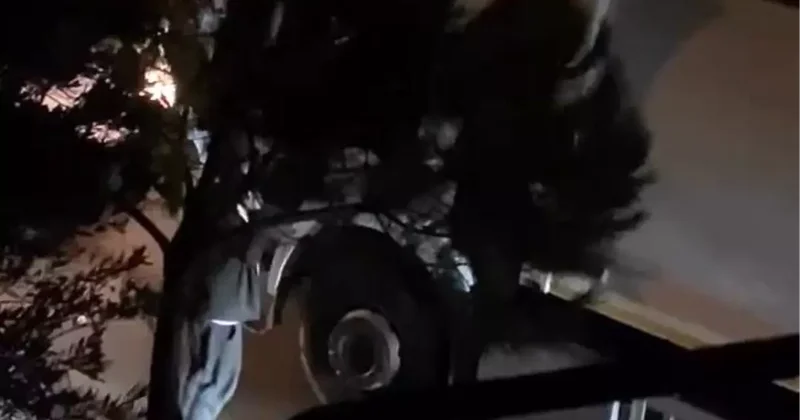 İstanbul da Levyeyle Saldırı Anı