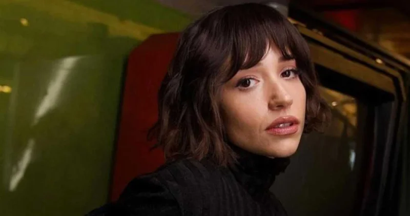 Zeynep Bastık o harekete dayanamadı