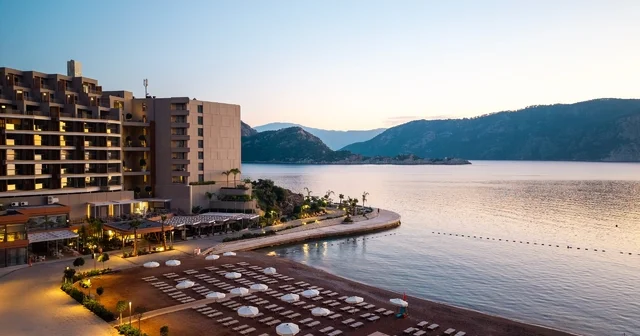 Marmaris Belediyesi nin yaptığı işlemler haksız bulunarak mahkemeden geri döndü Tüm davalar Kızılbük GYO lehine sonuçlandı Aydın Haberleri