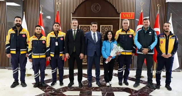 Vali Aygöl telsizden sağlık personellerine seslendi: Sizlerle gurur duyuyoruz Tunceli Haberleri