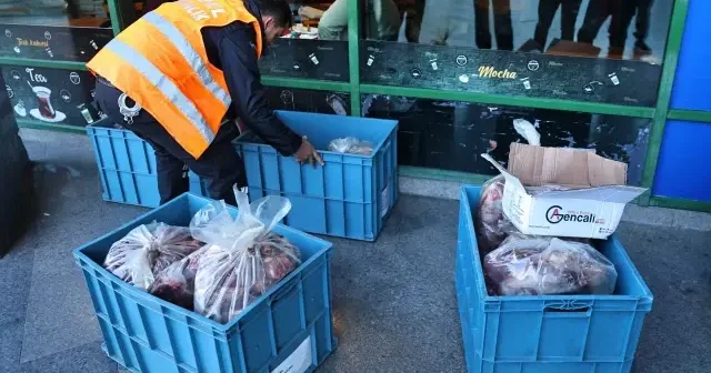 Antalya da sağlıksız koşullarda taşınan 275 kilogram et ve köfteye el konuldu VİDEO İZLE